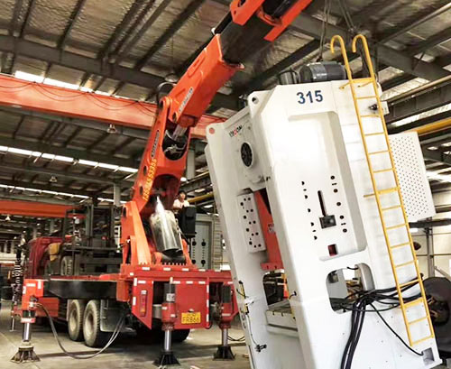 贵阳提升工作效率，选择优质折臂吊租赁服务