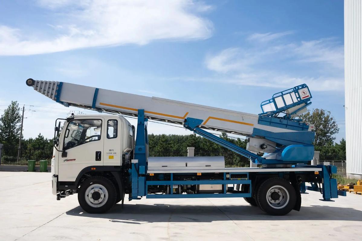 贵阳云梯上料车租赁费用