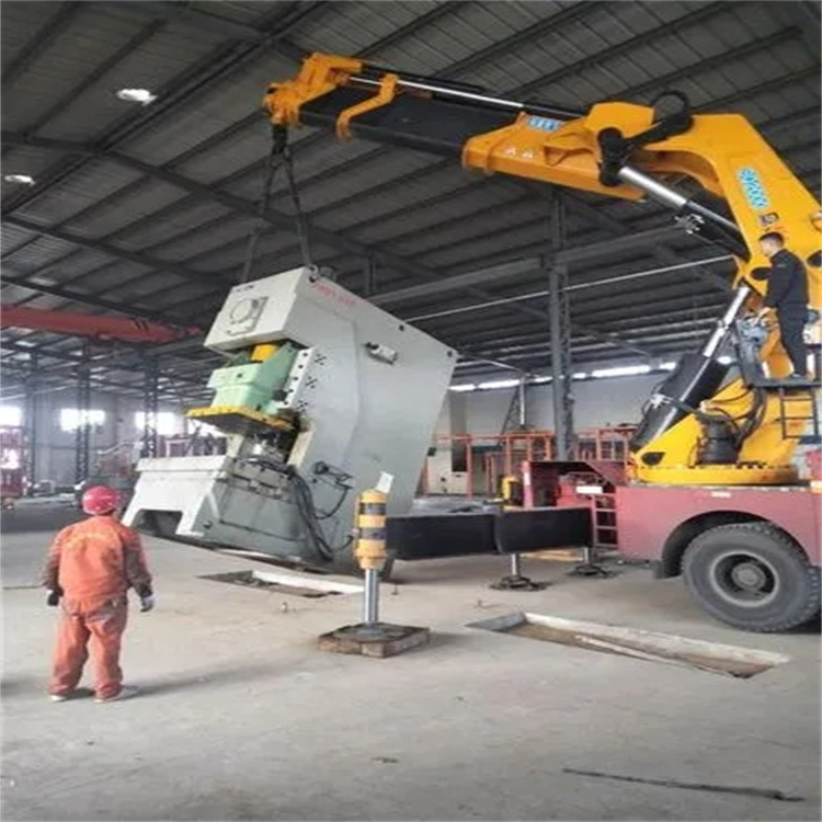 贵阳80吨折臂吊车出租附近电话